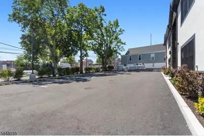 5 Milton Ave #C, Clifton, NJ 07013 - Photo 5