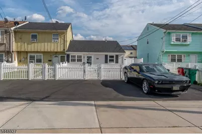 30 Warren St, Carteret, NJ 07008 - Photo 1