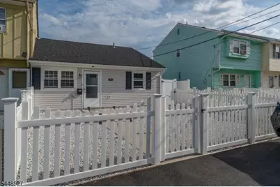 30 Warren St, Carteret, NJ 07008 - Photo 3