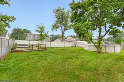 20 Normandy Rd, Mount Olive, NJ 07836 - Photo 23