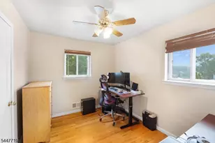 20 Normandy Rd, Mount Olive, NJ 07836 - Photo 17