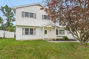 20 Normandy Rd, Mount Olive, NJ 07836 - Photo 1