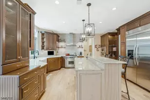 11 Monica Ct, Branchburg Township, NJ 08876 - Photo 9