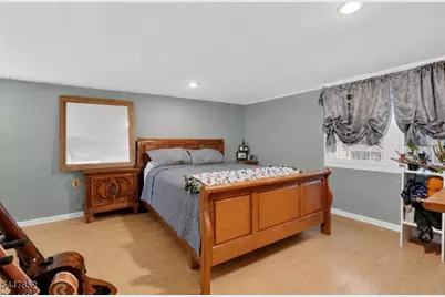 26 Columbia Ave, Kenilworth, NJ 07033 - Photo 7