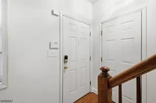 408 Donato Cir, Scotch Plains Township, NJ 07076 - Photo 5