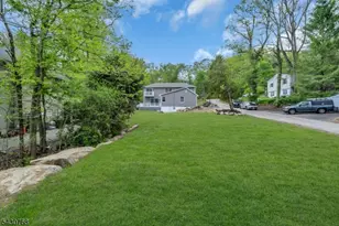 385 Maxim Dr, Hopatcong, NJ 07843 - Photo 45