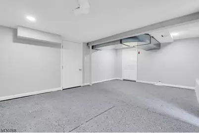 385 Maxim Dr, Hopatcong, NJ 07843 - Photo 37