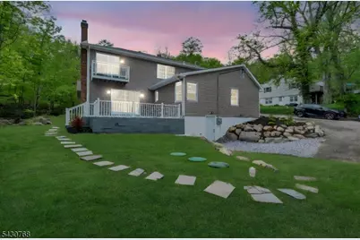 385 Maxim Dr, Hopatcong, NJ 07843 - Photo 39