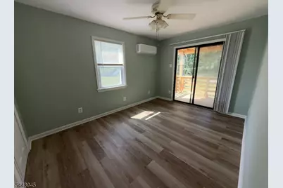 6 Maple Ln, Hampton Boro, NJ 08827 - Photo 7