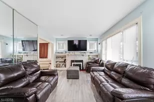 33 Fairbanks St, Hillside, NJ 07205 - Photo 3