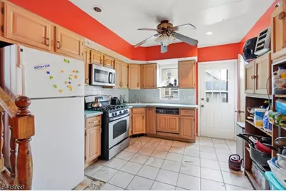33 Fairbanks St, Hillside, NJ 07205 - Photo 5