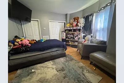 47 Oak St, Paterson, NJ 07501 - Photo 13