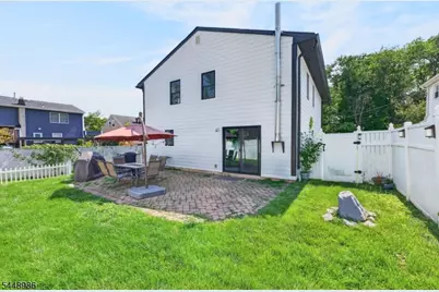 202 Tuttle St, Green Brook Township, NJ 08812 - Photo 25