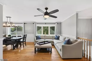 202 Tuttle St, Green Brook Township, NJ 08812 - Photo 9
