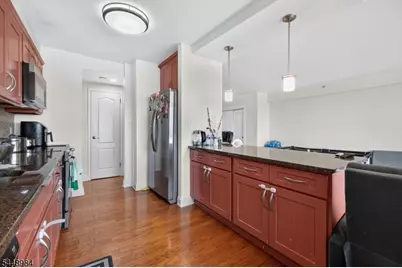 60 Parkway Dr #10C, East Orange, NJ 07017 - Photo 13