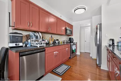 60 Parkway Dr #10C, East Orange, NJ 07017 - Photo 7