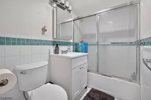 60 Parkway Dr, East Orange, NJ 07017 - Photo 17