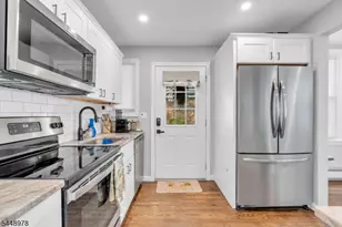 69 Roosevelt Ave, Jefferson Township, NJ 07438 - Photo 5