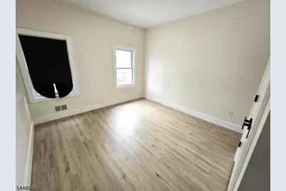 13 Edwin Pl, Newark, NJ 07112 - Photo 9