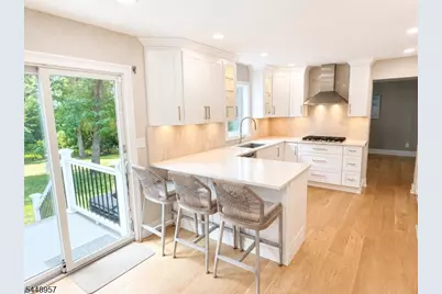 69 N Hillside Ave, Livingston, NJ 07039 - Photo 11