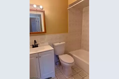 1073 Bond St, Elizabeth, NJ 07201 - Photo 9