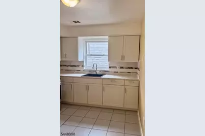 1073 Bond St, Elizabeth, NJ 07201 - Photo 5