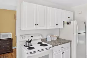 70 Hillview Ave, Franklin Township, NJ 08823 - Photo 39