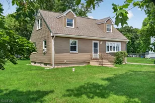 70 Hillview Ave, Franklin Township, NJ 08823 - Photo 25