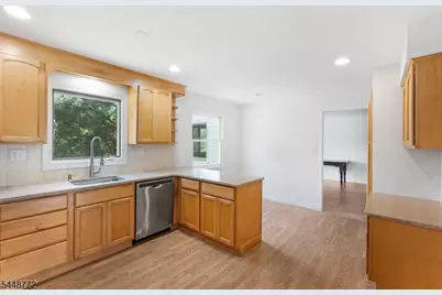8 Patriot Rd, Peapack Gladstone Boro, NJ 07934 - Photo 5