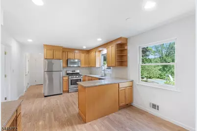 8 Patriot Rd, Peapack Gladstone Boro, NJ 07934 - Photo 19