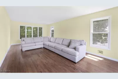 8 Patriot Rd, Peapack Gladstone Boro, NJ 07934 - Photo 7
