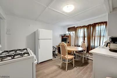 111 Van Winkle Ave, Hawthorne, NJ 07506 - Photo 15