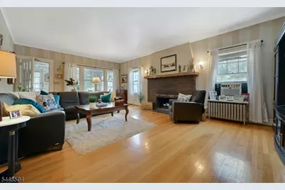 111 Van Winkle Ave, Hawthorne, NJ 07506 - Photo 3