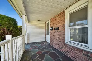 23 Blaine St, Millburn, NJ 07041 - Photo 5