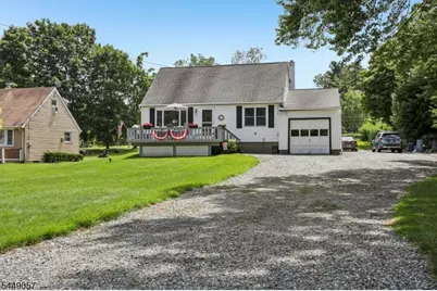8 Windsor Rd, West Milford, NJ 07480 - Photo 3