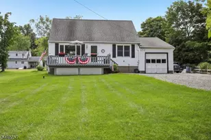 8 Windsor Rd, West Milford, NJ 07480 - Photo 1