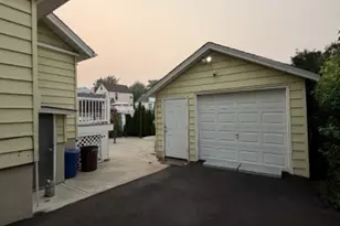 128 E 8th St, Clifton, NJ 07011 - Photo 21