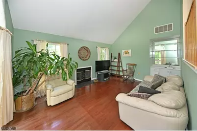 354 Stiles Ct, West Orange Township, NJ 07052 - Photo 11