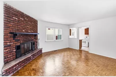48 Malapardis Rd, Morris Plains, NJ 07950 - Photo 13