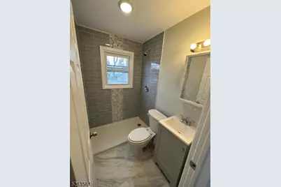 18 S Mountain ve , Cedar Grove, NJ 07009 - Photo 15