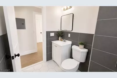 223 Munn Ave #2L, Irvington, NJ 07111 - Photo 9