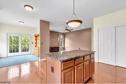 4 Abrams Ct, Franklin Township, NJ 08873 - Photo 9