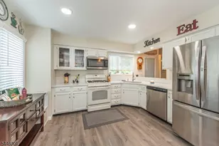 20 Petersburg Ct, Jefferson Township, NJ 07438 - Photo 9