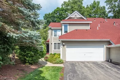 20 Petersburg Ct, Jefferson Township, NJ 07438 - Photo 1
