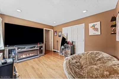 562 Irvington Ave, Elizabeth, NJ 07208 - Photo 5