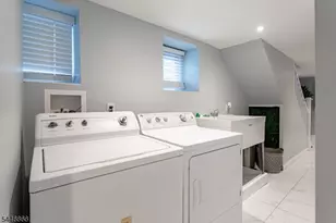 11 Edison St, Bloomfield, NJ 07003 - Photo 43
