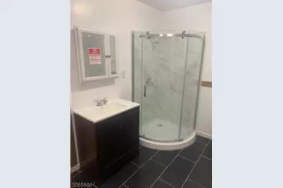 852 S 13th St, Newark, NJ 07108 - Photo 11