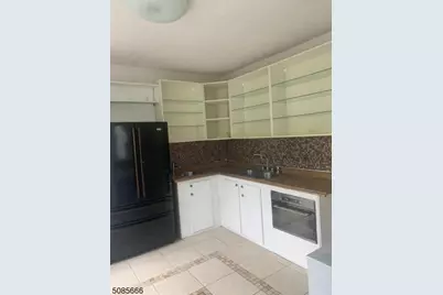 852 S 13th St, Newark, NJ 07108 - Photo 7