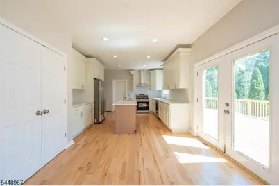 25 Park Pl, Little Falls Township, NJ 07424 - Photo 17