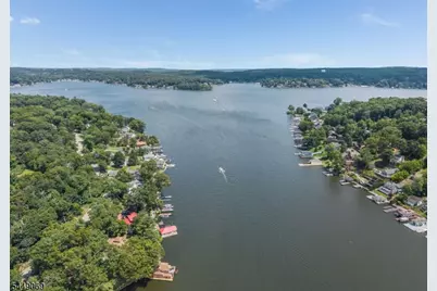 468-4 River Styx Rd #4, Hopatcong, NJ 07843 - Photo 3